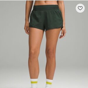 Lululemon hotty hot 2.5” HR short